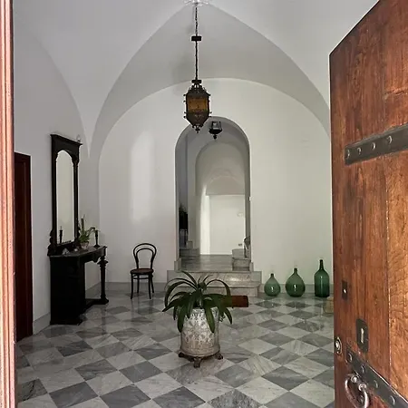 Relais - Galleria Gagliardo Полицци-Дженероза