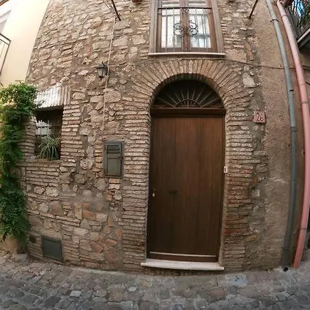 Гостевой дом Relais - Galleria Gagliardo Полицци-Дженероза